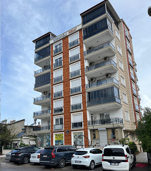 Yüce Apartmanı